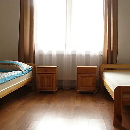 Na Skolach Quarto em Acomodações Particulares *