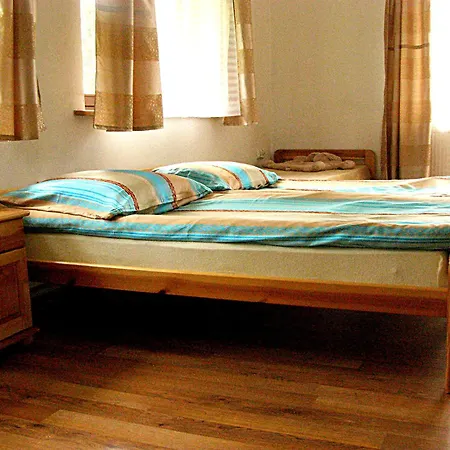 Na Skolach Quarto em Acomodações Particulares
