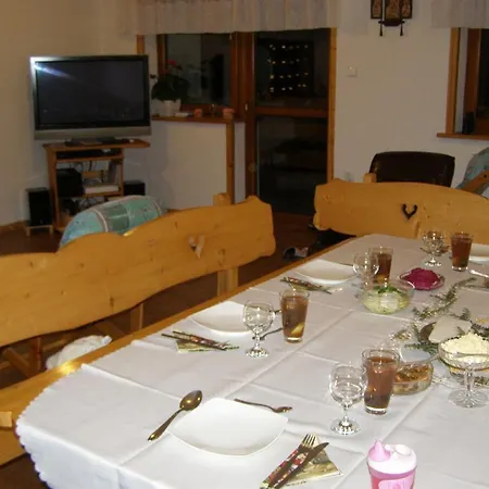 Quarto em Acomodações Particulares Na Skolach *